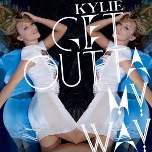 Videoclip: Kylie Minogue – Get Outta My Way